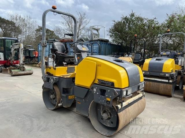 Dynapac CC 1200 Ikerdobos hengerek