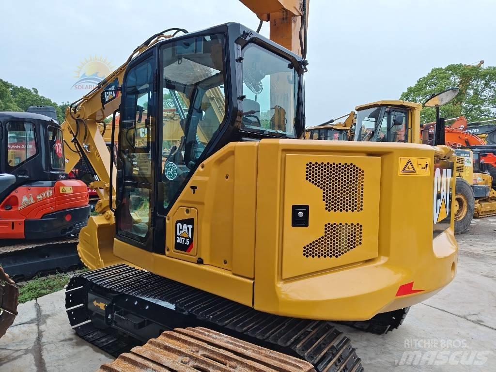 CAT 307.5 Mini kotrók < 7t