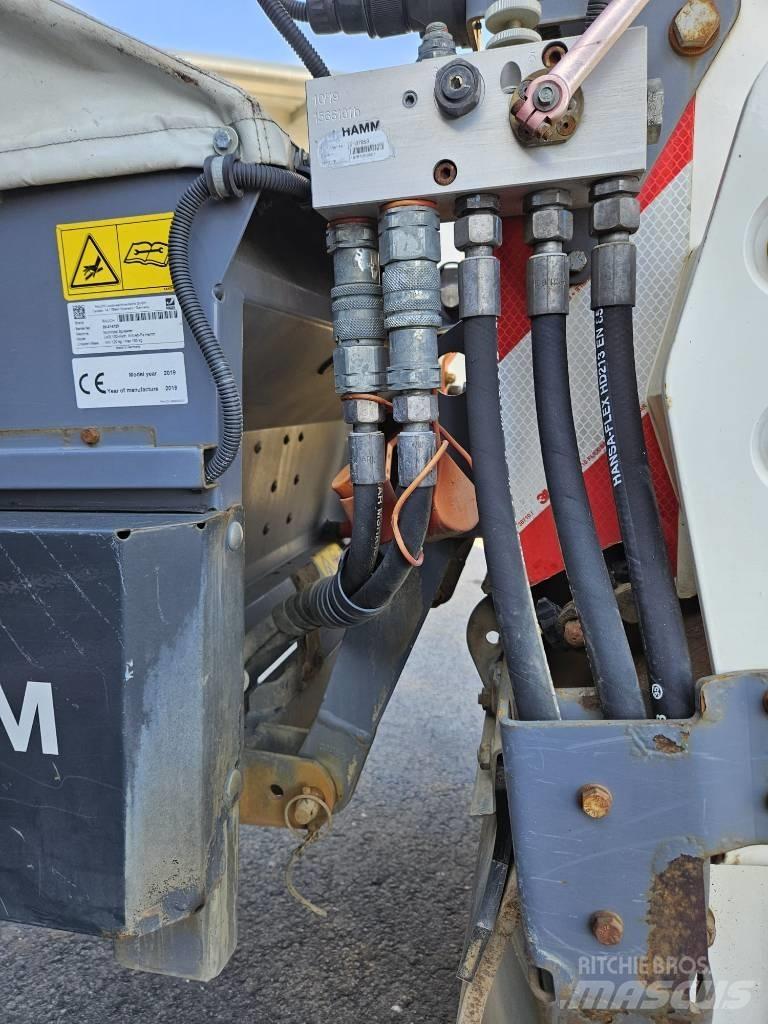 Hamm HD 12i VV Ikerdobos hengerek