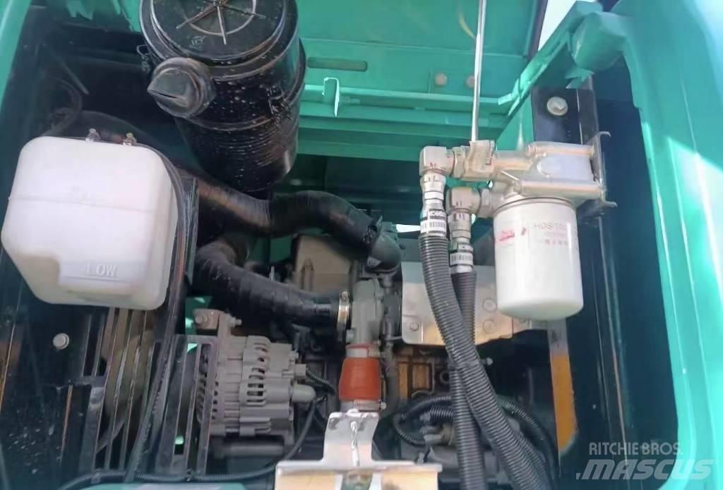 Kobelco SK 75 Lánctalpas kotrók