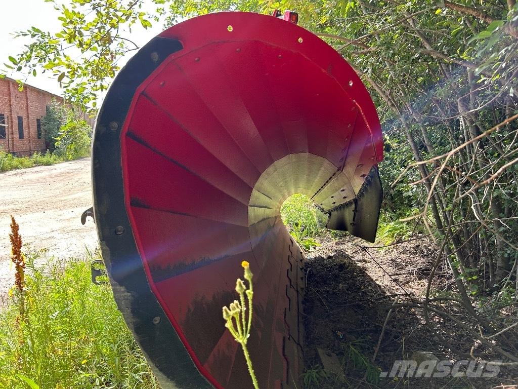 Scania R 520 Tridem Billenő teherautók