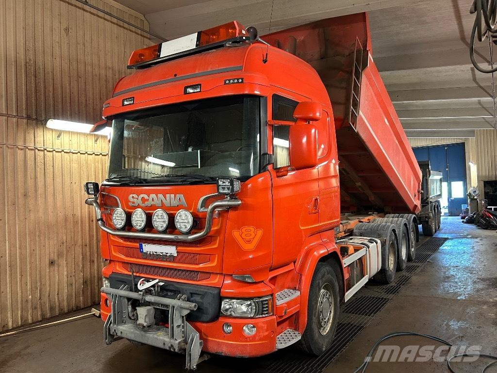Scania R 520 Tridem Billenő teherautók
