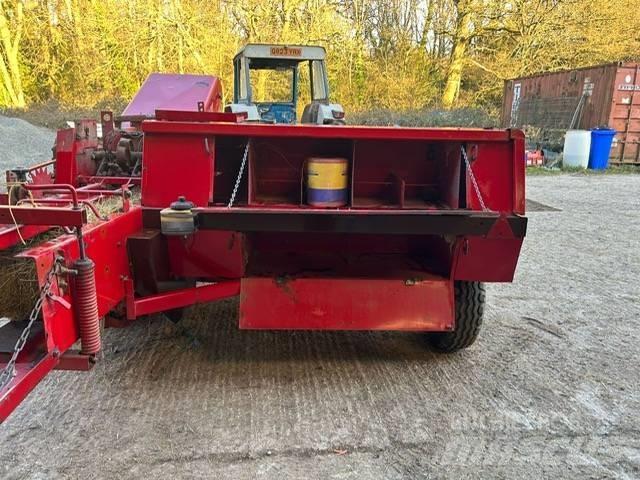 Vicon SP471 BALER Szögletes bálázók