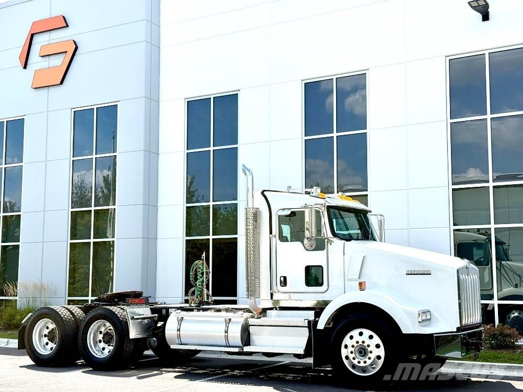 Kenworth T 800 Nyergesvontatók