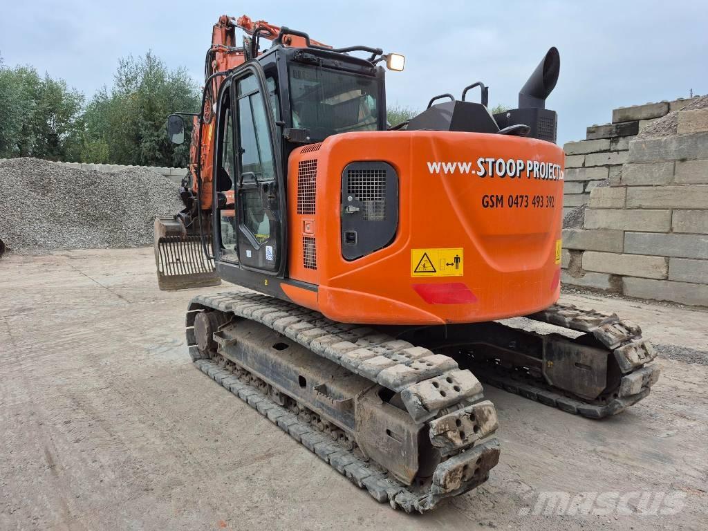 Hitachi ZX 135 Lánctalpas kotrók