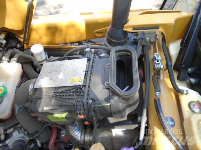 CAT 420XE Kotrórakodók