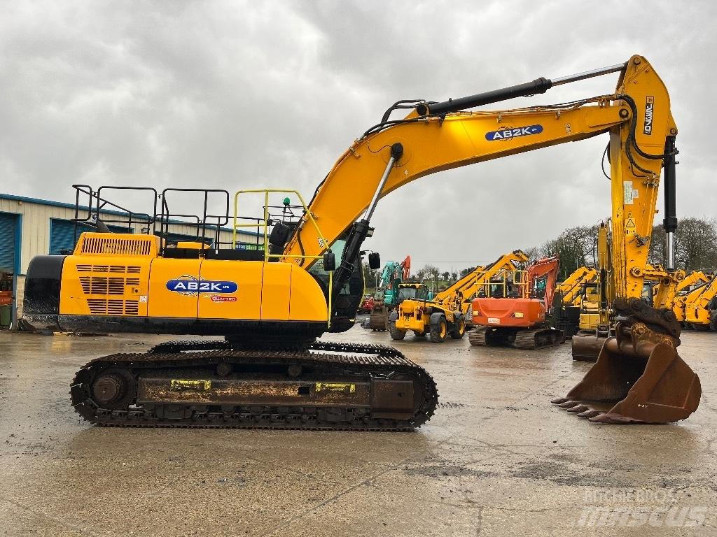 JCB JS370 LC Lánctalpas kotrók