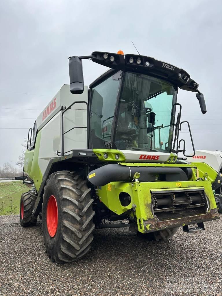 CLAAS Trion 530 Kombájnok