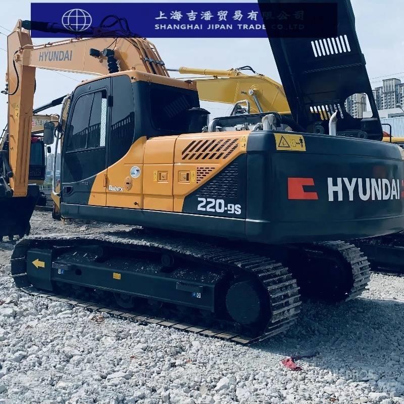 Hyundai R220 Lánctalpas kotrók