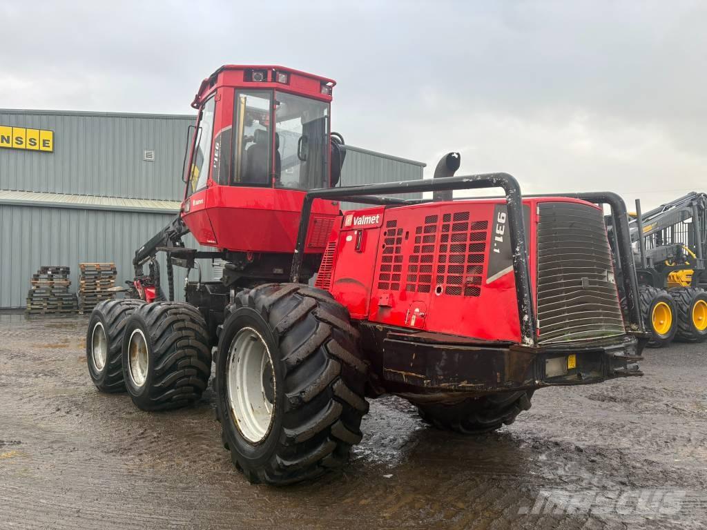 Valmet 931 Betakarítók