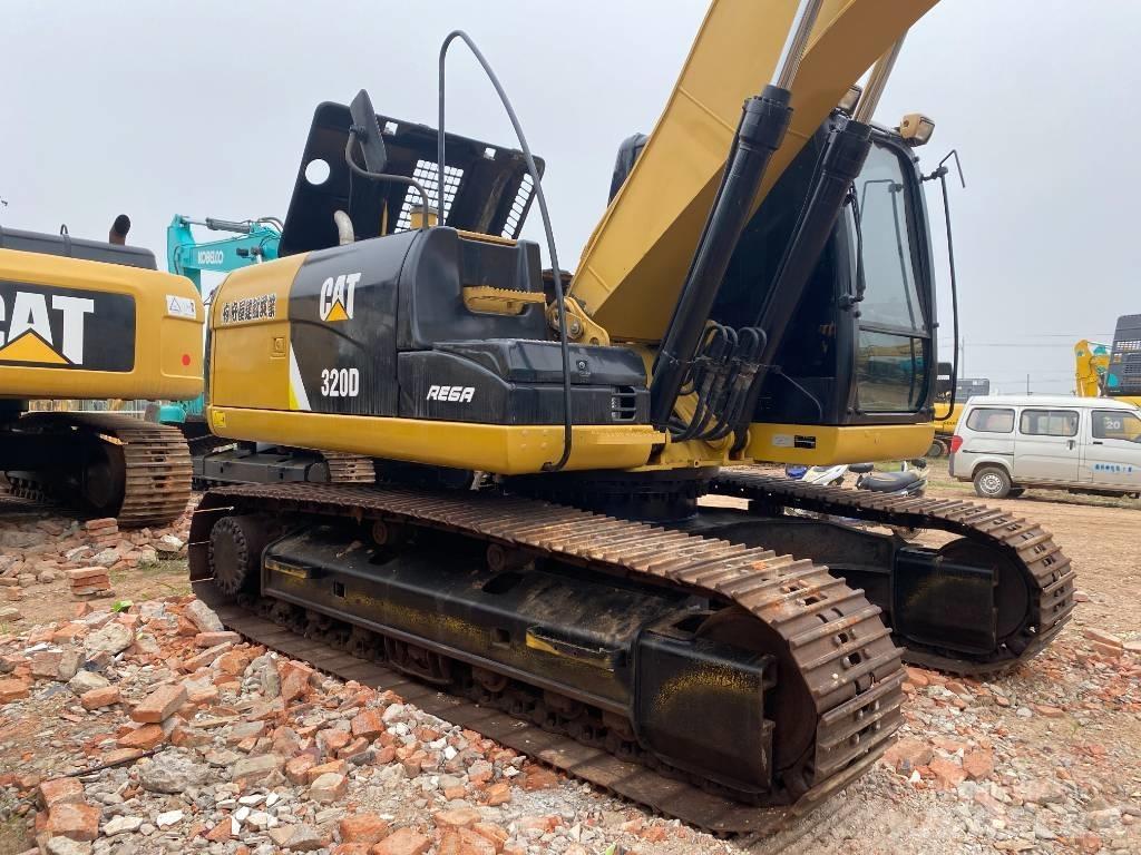 CAT 320 D L Lánctalpas kotrók