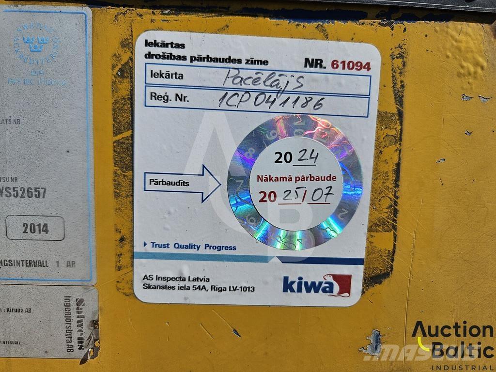 Scania P 310 Teherautóra szerelt emelők és állványok