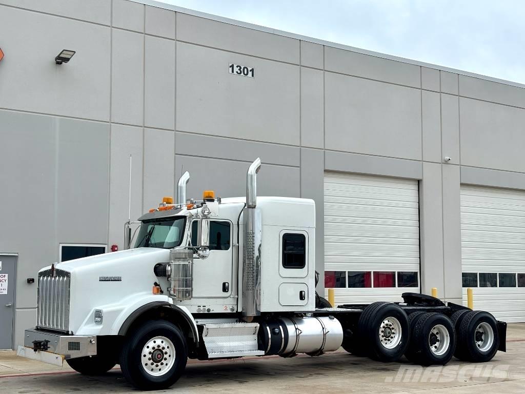Kenworth T 800 Nyergesvontatók