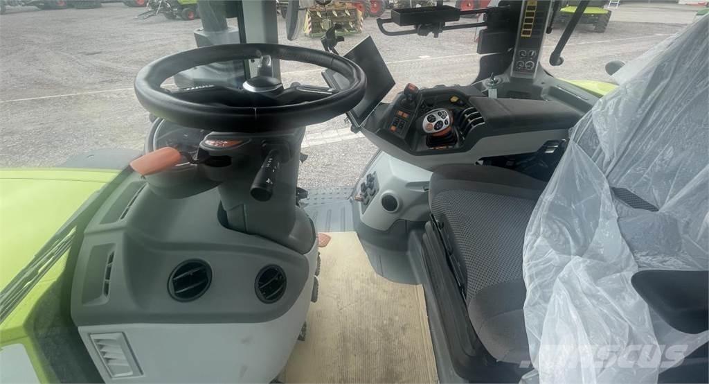 CLAAS AXION 960 TT Traktorok