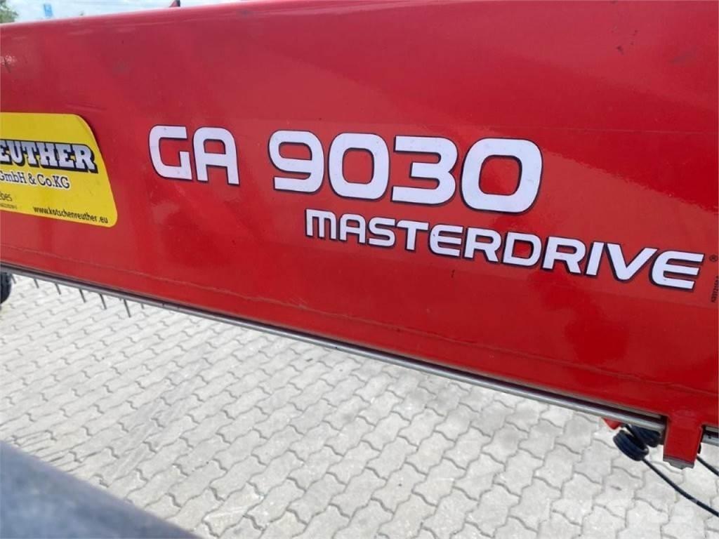 Kuhn GA 9030 Rendforgatók