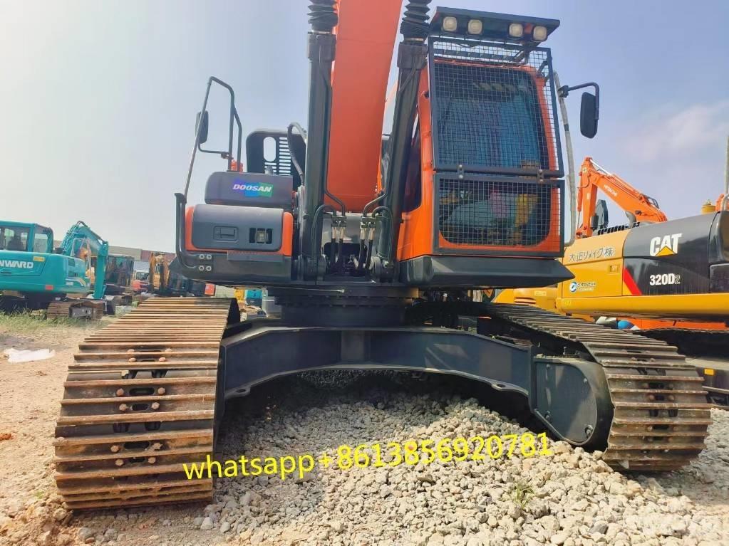 Doosan DX 225 Lánctalpas kotrók