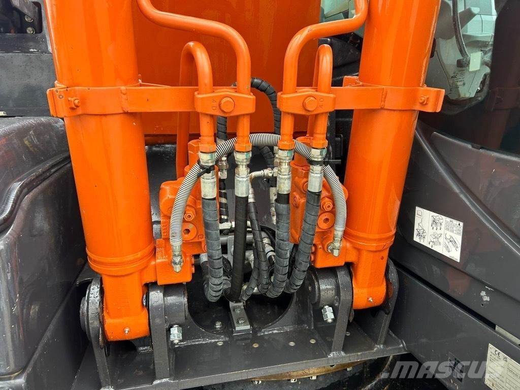 Hitachi ZX130 LCN-7 Lánctalpas kotrók