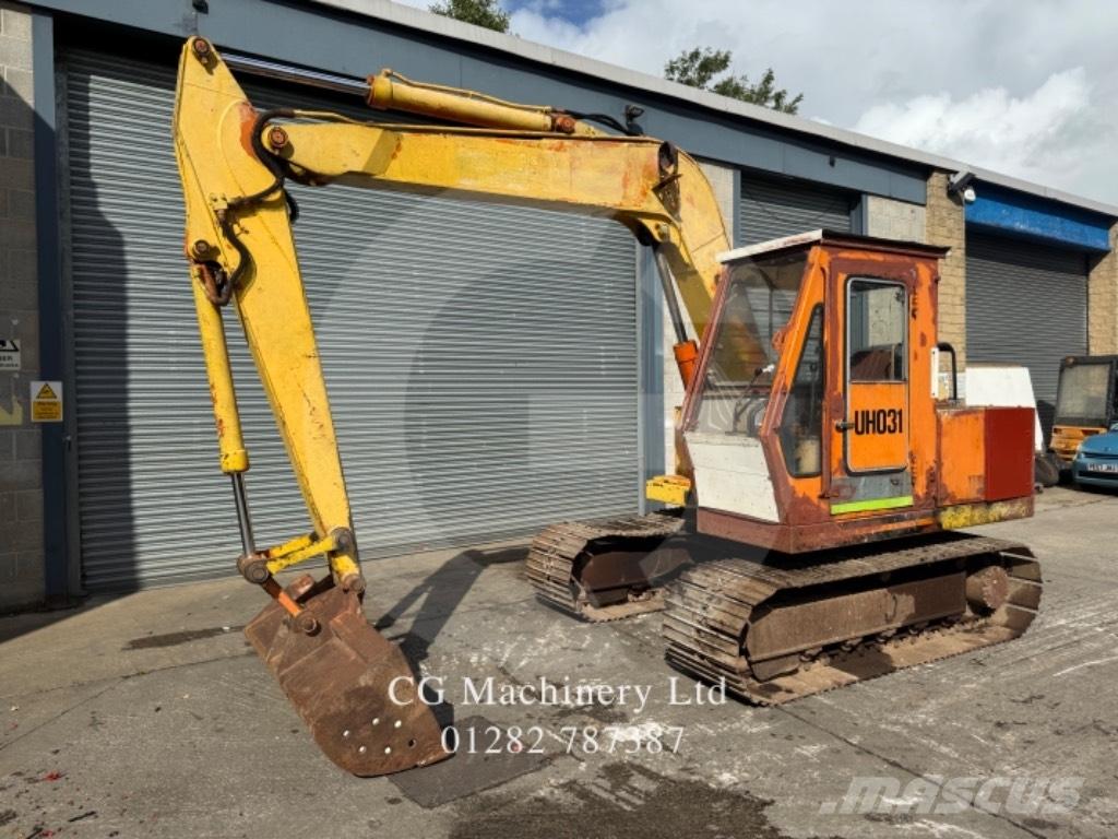 Hitachi UH031 Lánctalpas kotrók