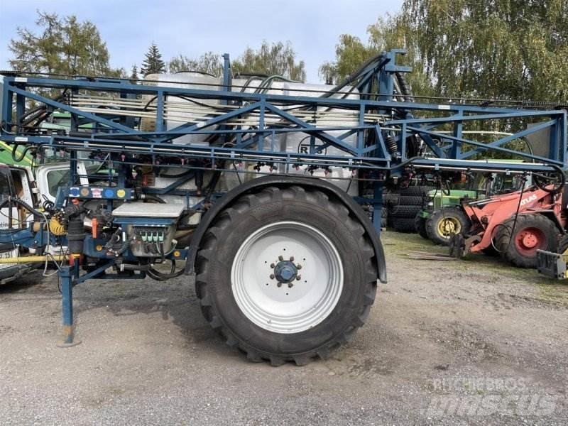 RTS 35/28 Vontatott trágyaszórók