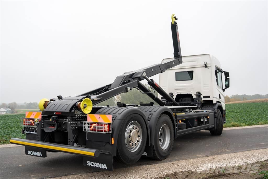 Scania P420 6X2 Horgos rakodó teherautók