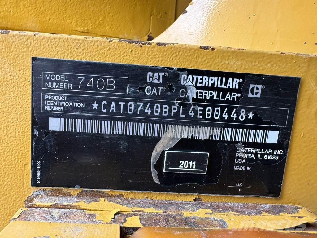 CAT 740B Csuklósdömperek