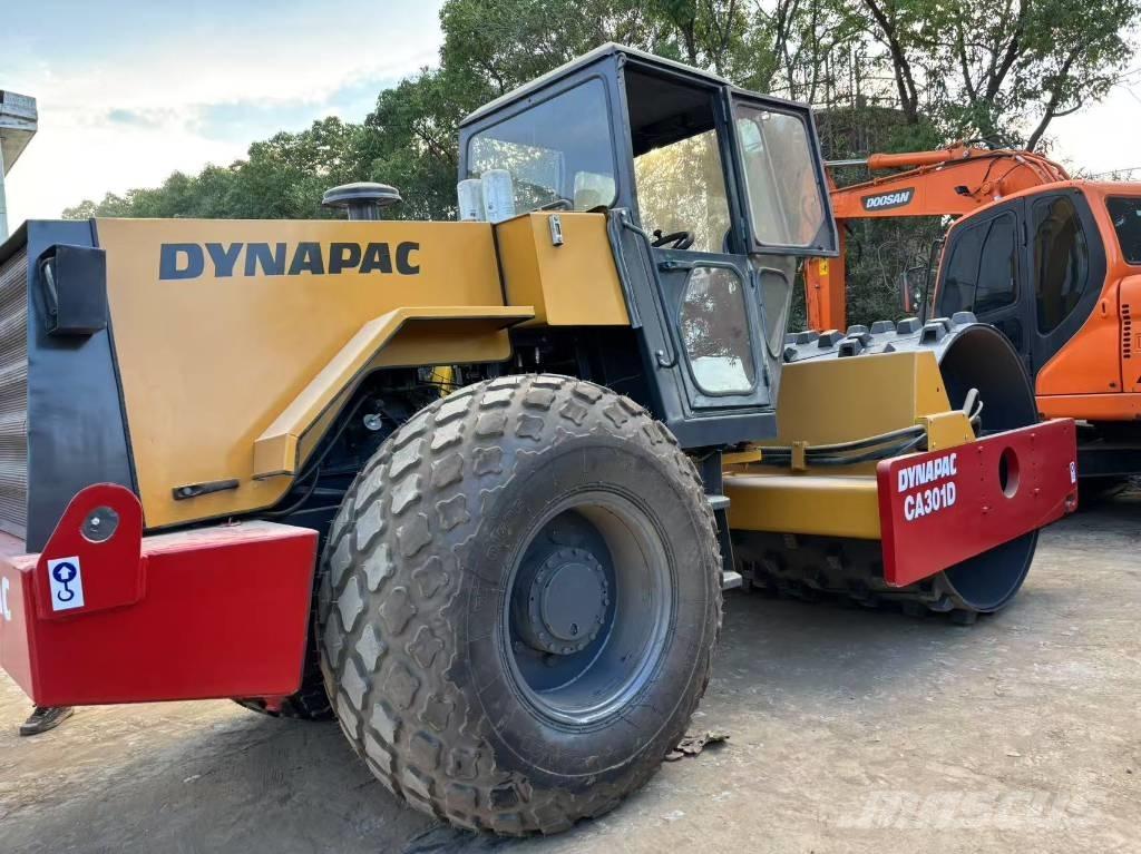Dynapac CA 301 D Egydobos hengerek