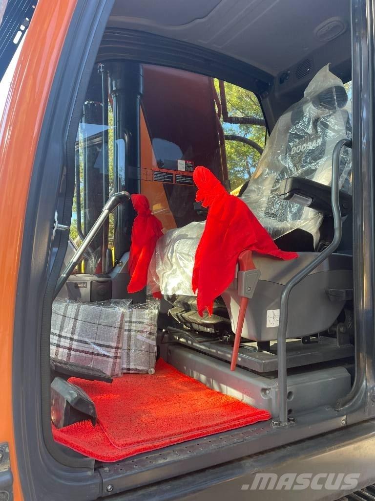 Doosan DX 225 LC Közepes (midi) kotrók 7 t - 12 t