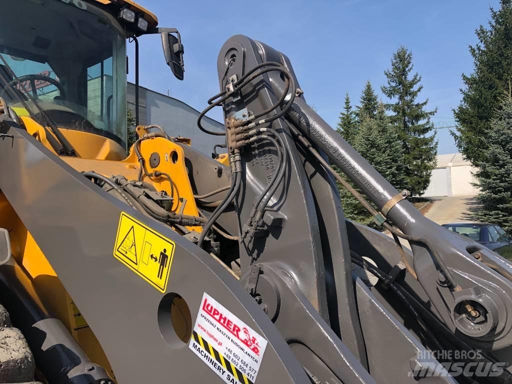 Volvo L90H Gumikerekes homlokrakodók