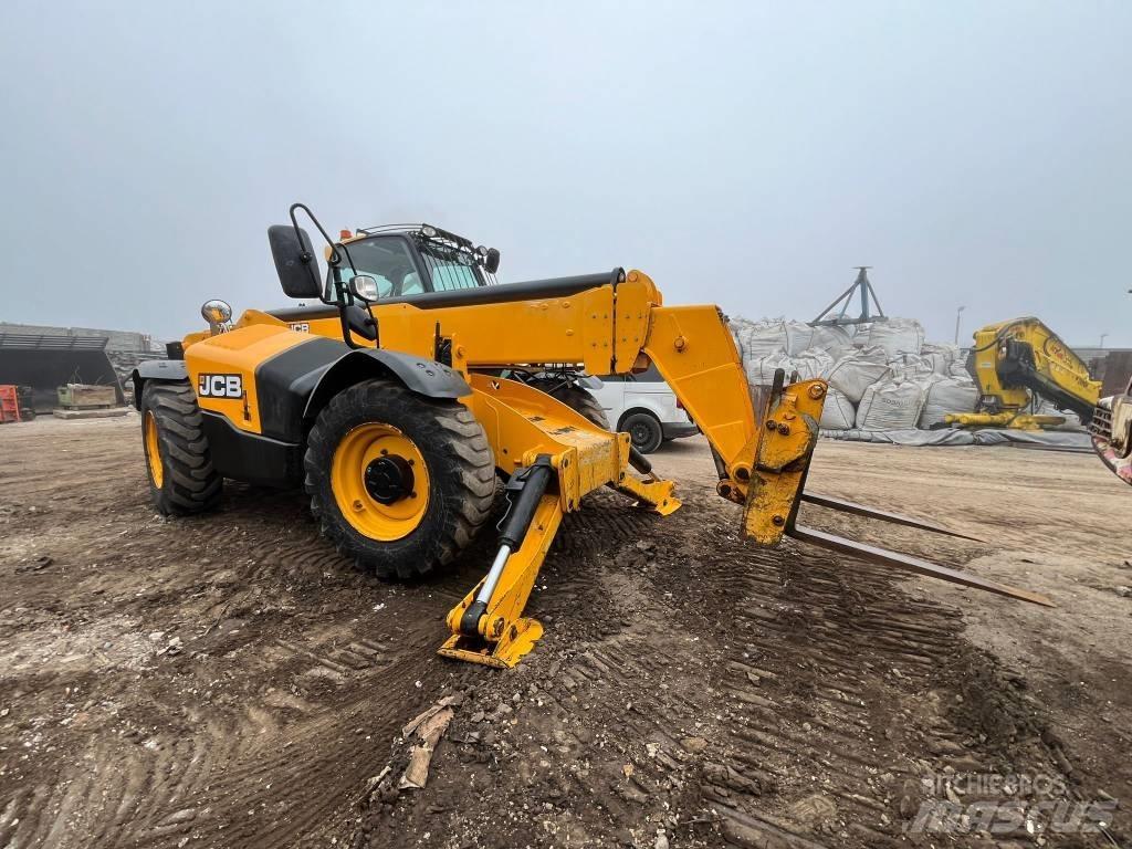 JCB 540-140 Teleszkópos rakodók