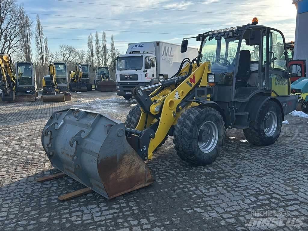 Wacker Neuson WL70 Gumikerekes homlokrakodók
