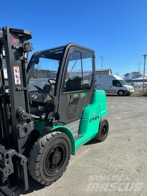 Mitsubishi FD40N Dízel targoncák