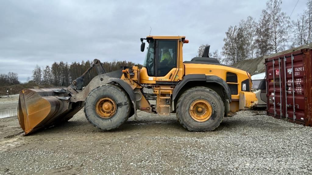 Volvo L 120 H Gumikerekes homlokrakodók