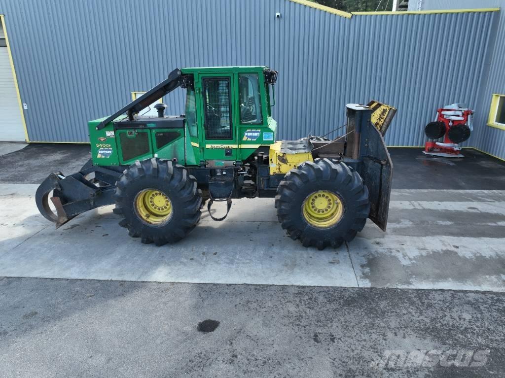 John Deere 540 G III Vonszolók