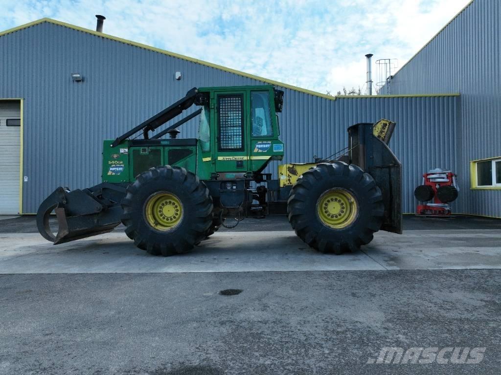 John Deere 540 G III Vonszolók