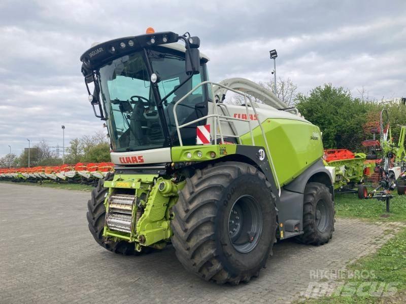 CLAAS JAGUAR 980 Önjáró szecskázók