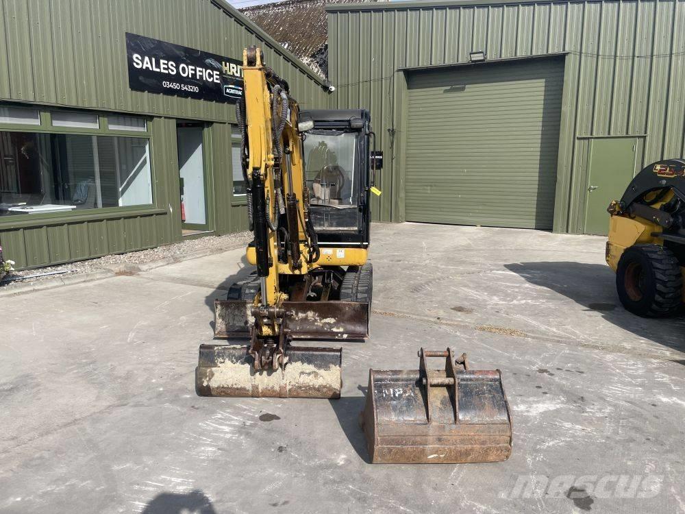 CAT 302.5 Mini kotrók < 7t