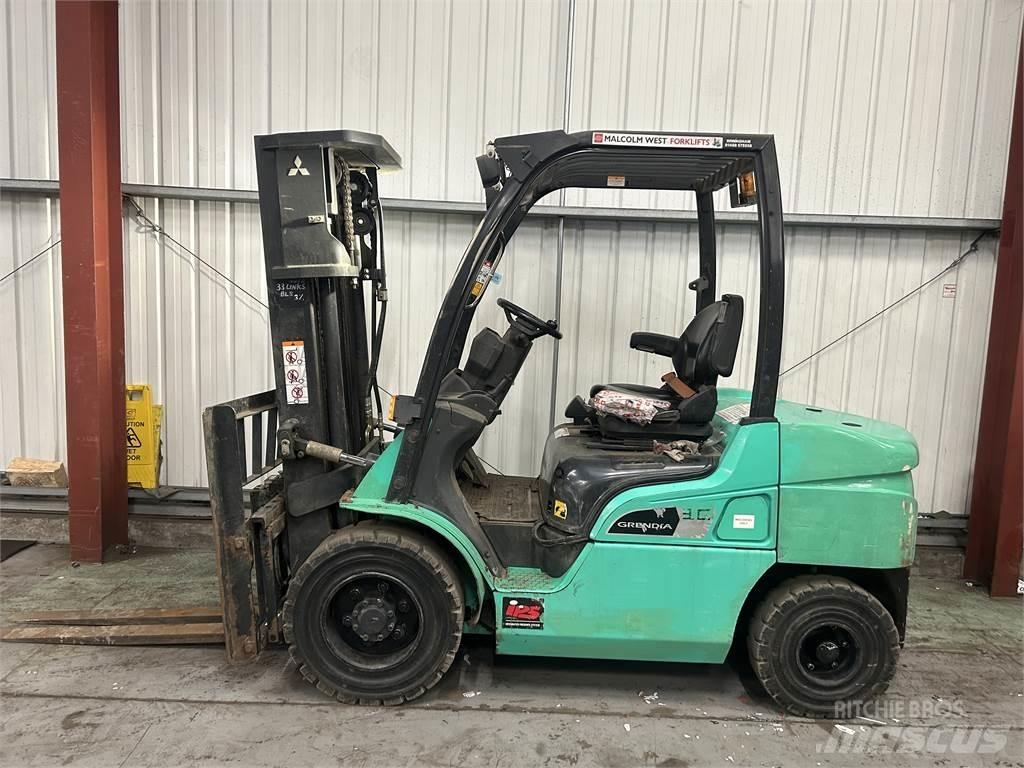 Mitsubishi FD30NT Dízel targoncák