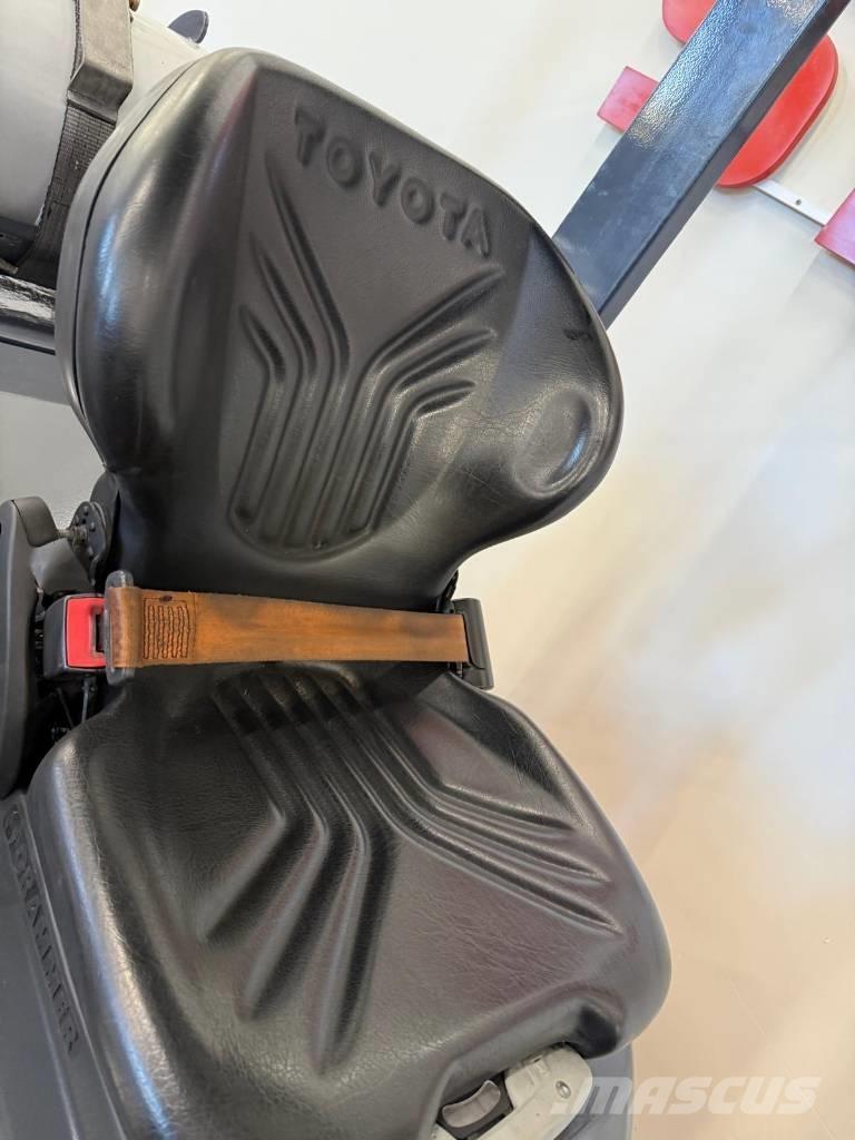 Toyota 11051 - 8FBE15T Elektromos targoncák