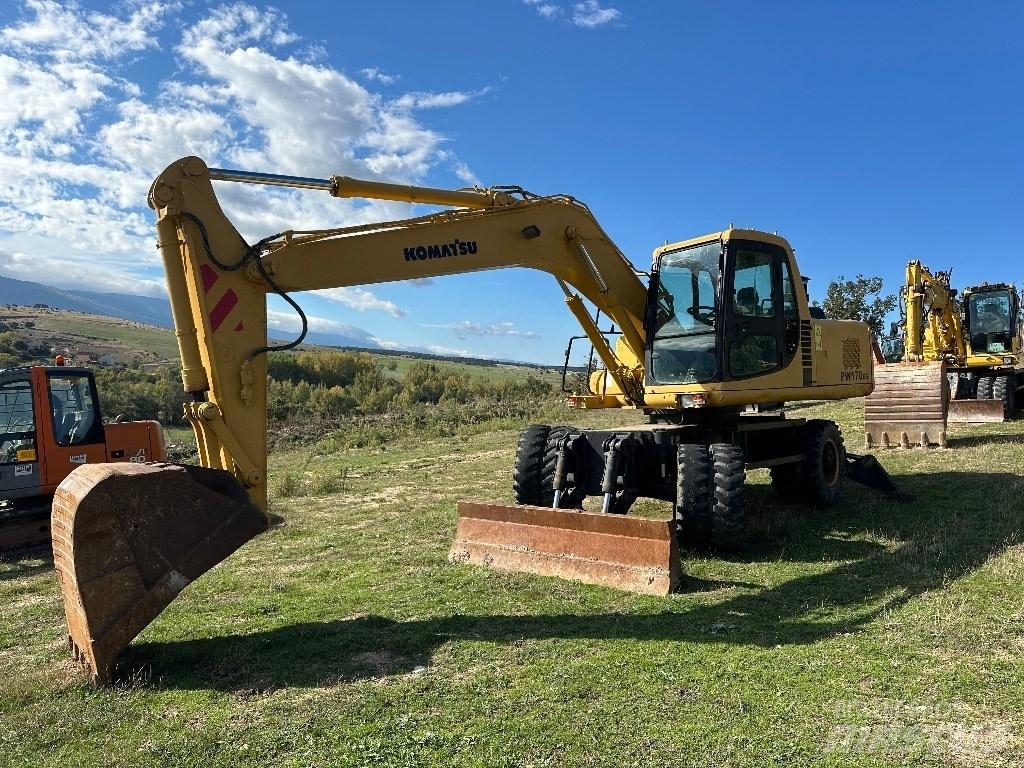 Komatsu PW 170-6 Gumikerekes kotrók