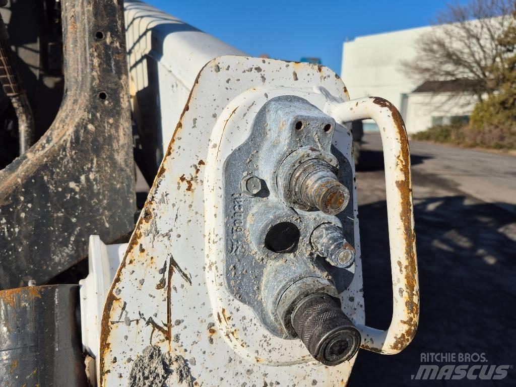 Bobcat T 590 Kompaktrakodók