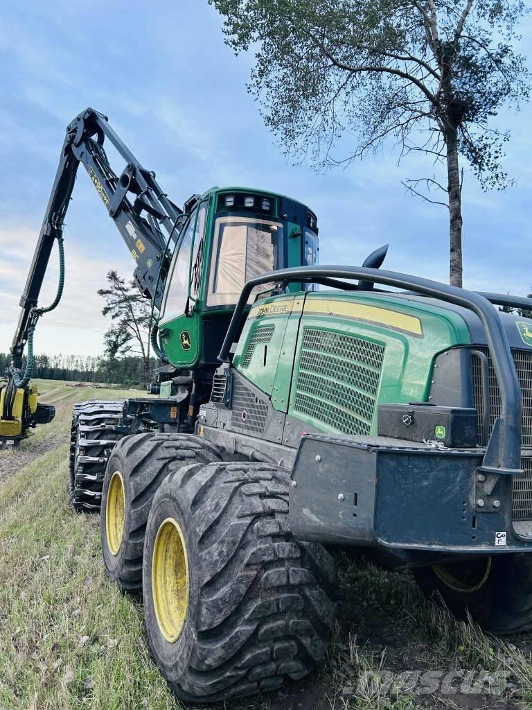 John Deere 1170G 8W Betakarítók