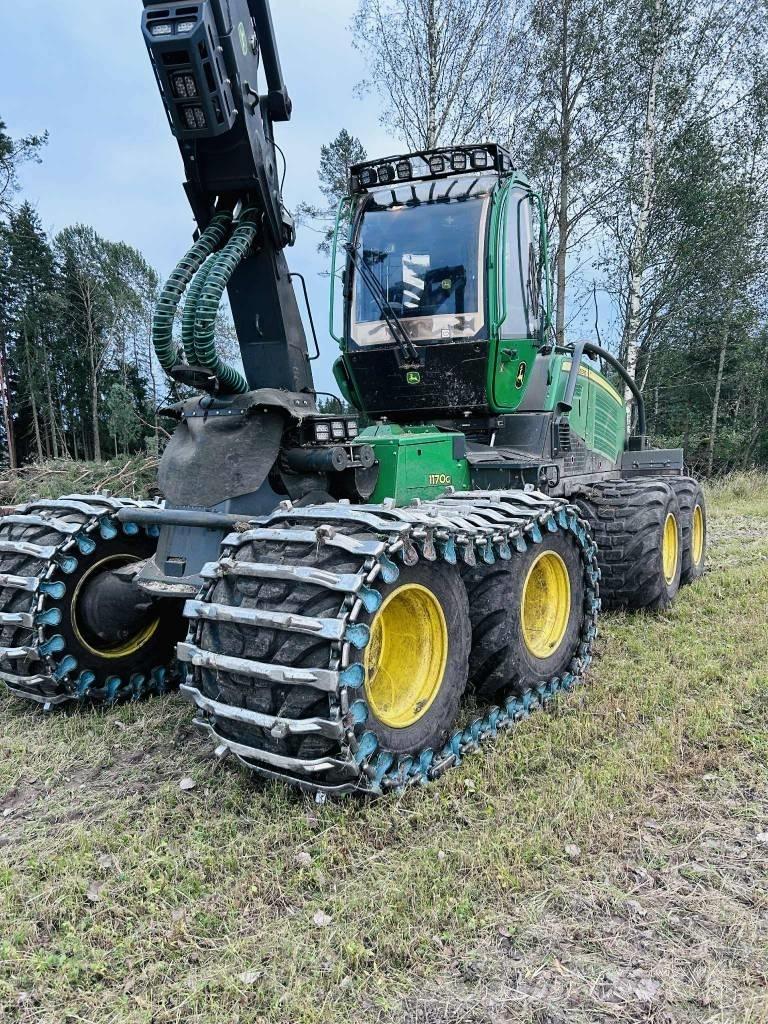 John Deere 1170G 8W Betakarítók