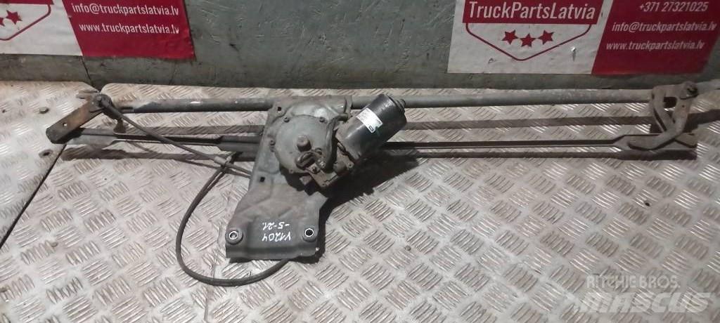 Volvo FH 12     20517438 Vezetőfülke és belső tartozékok