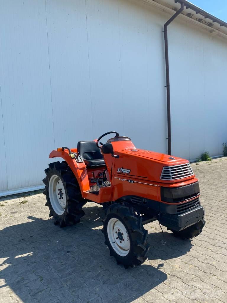 Kubota SATURN X24D Kompakt traktorok