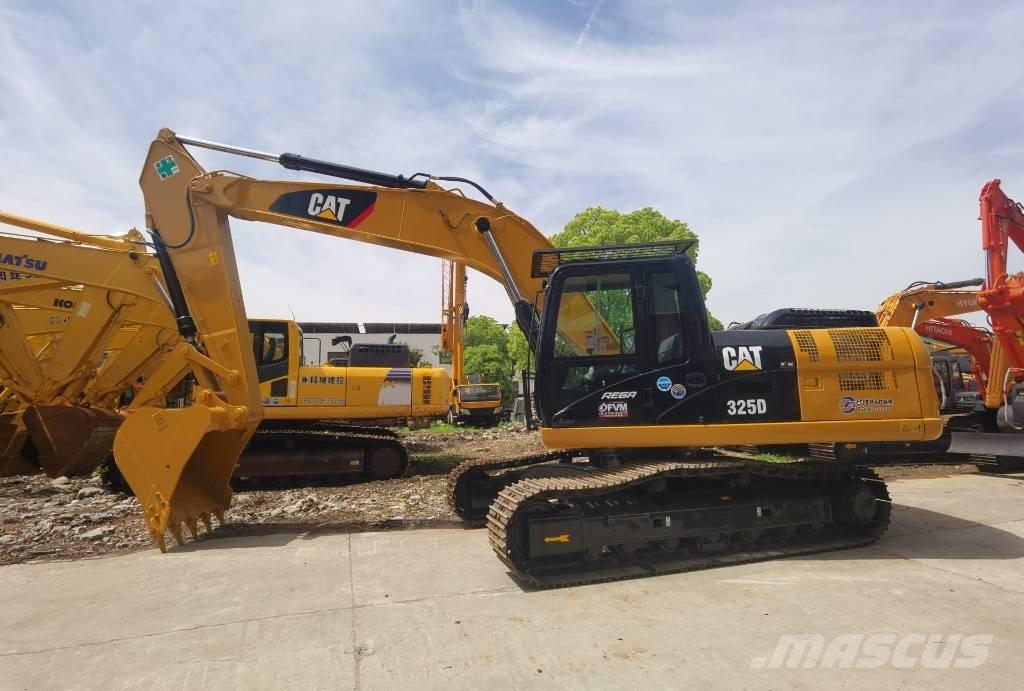 CAT 325 D Lánctalpas kotrók