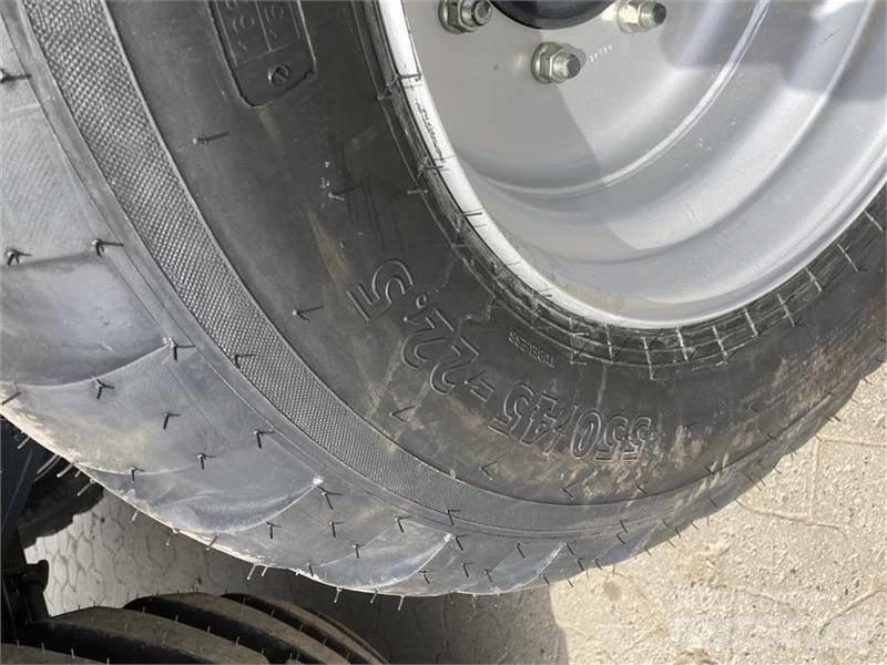 VM DINA RPPH 12500 Bálaszállító pótkocsi