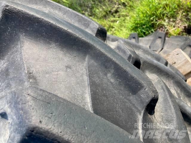 Trelleborg 440/65R24 Gumiabroncsok, kerekek és felnik