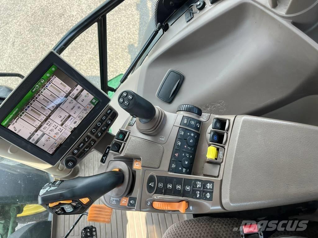 John Deere 6230 R Traktorok