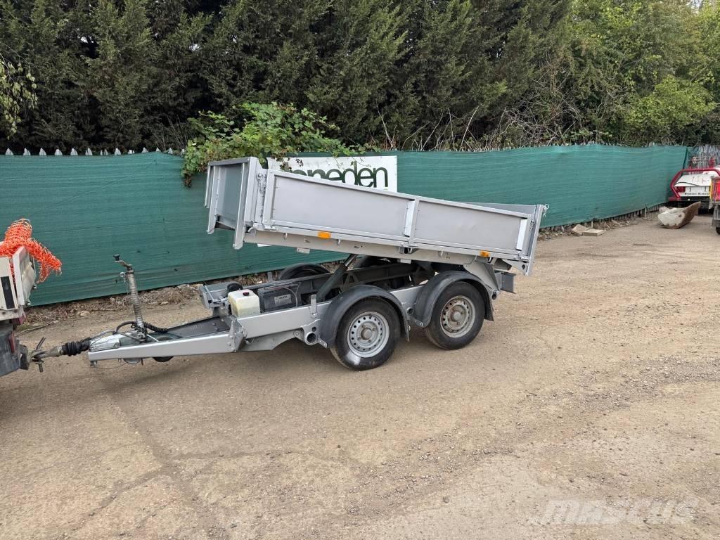 Ifor Williams 8 x 5 Billenő pótkocsik