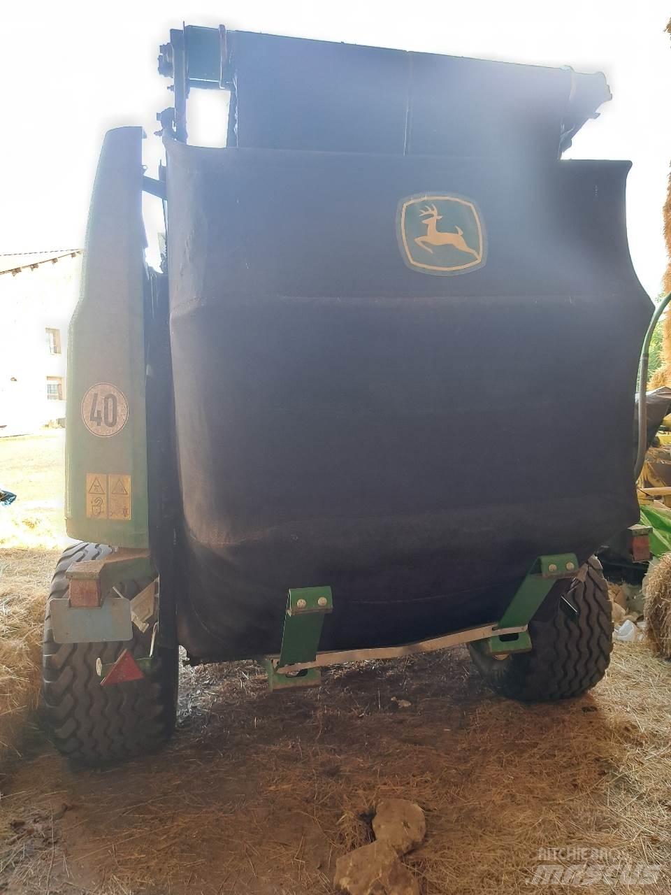 John Deere 990 Körbálázók